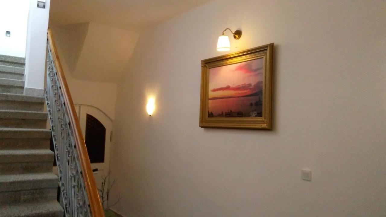 Apartmani Lela 塞尔瑟 外观 照片