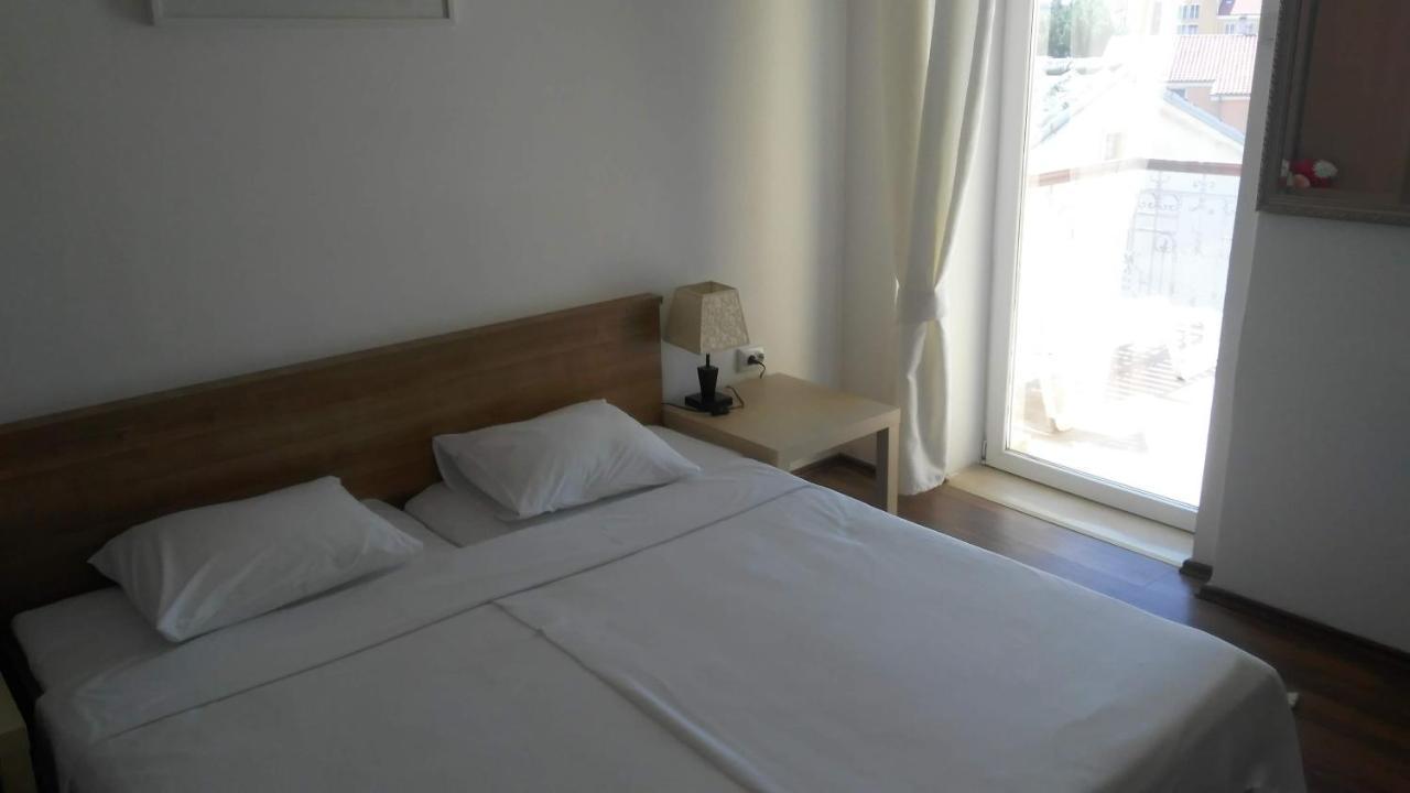 Apartmani Lela 塞尔瑟 外观 照片